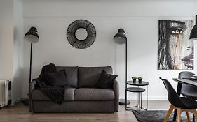 Akicity Penha Ebony